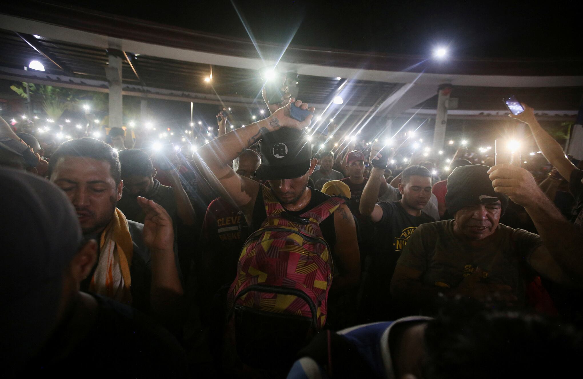 En imágenes : Caravana de migrantes se dirige a la frontera de EE.UU.