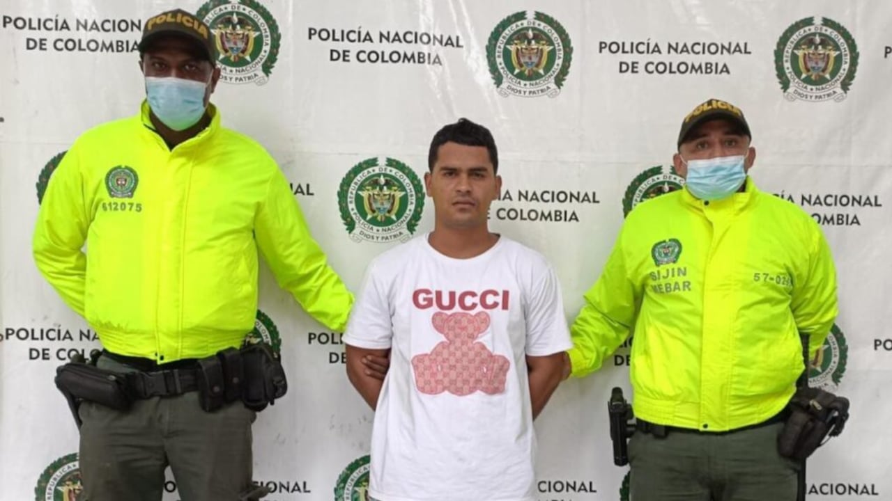 Ocho anotaciones judiciales, por los delitos de homicidio, hurto y porte ilegal de armas