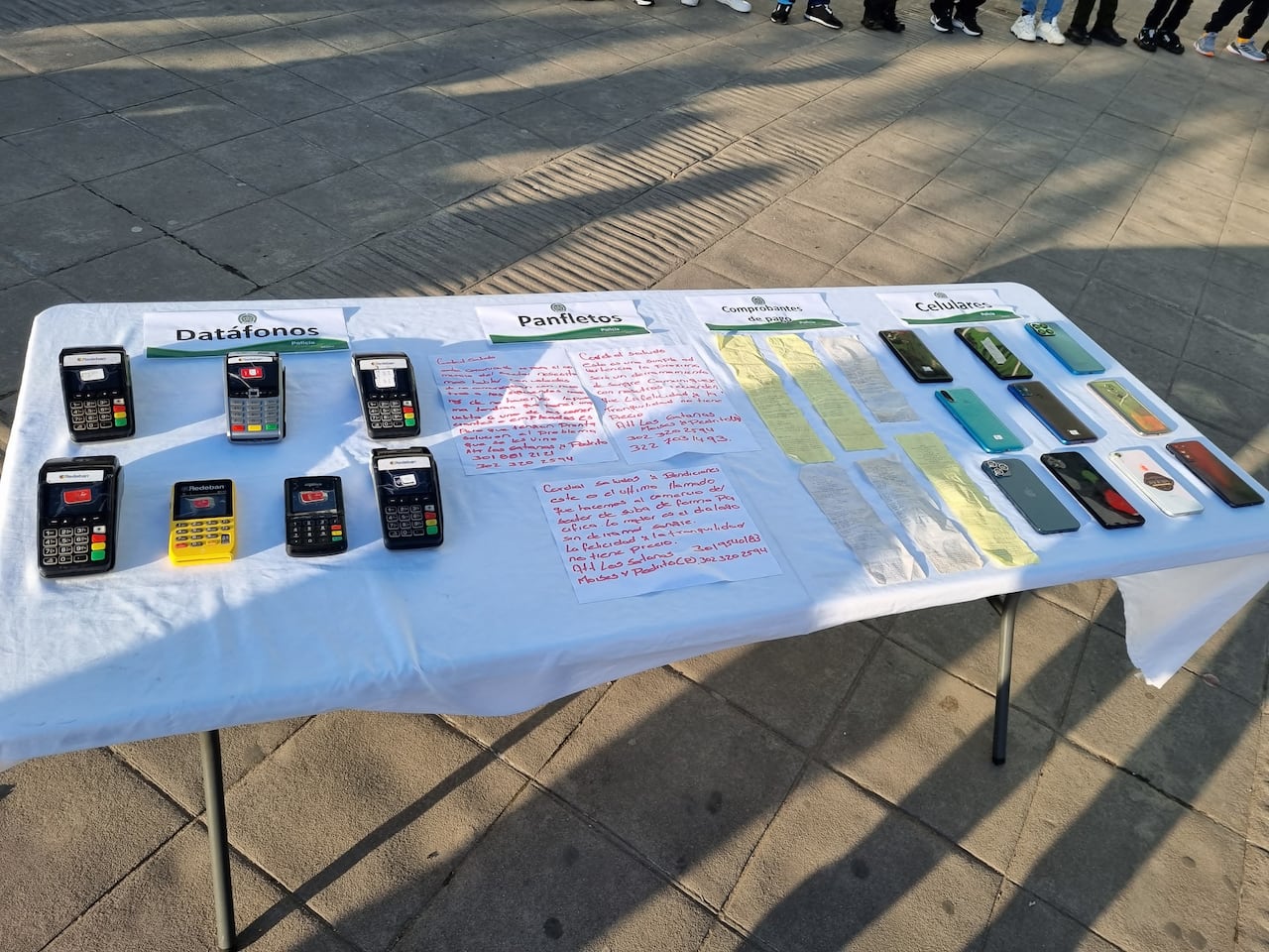 En los operativos de allanamiento se logró la Incautación de varios elementos tecnológicos de los 'Satanás' que eran usados para efectuar las extorsiones.