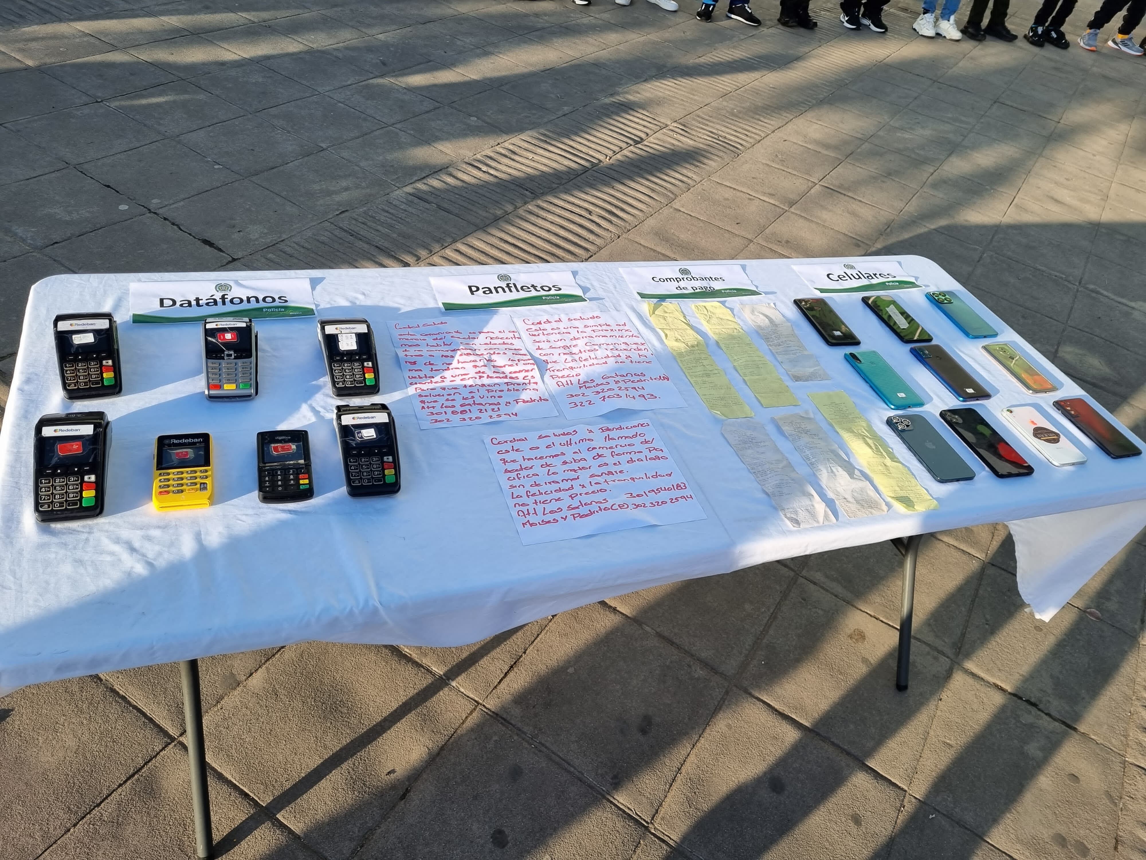 En los operativos de allanamiento se logró la Incautación de varios elementos tecnológicos de los 'Satanás' que eran usados para efectuar las extorsiones.