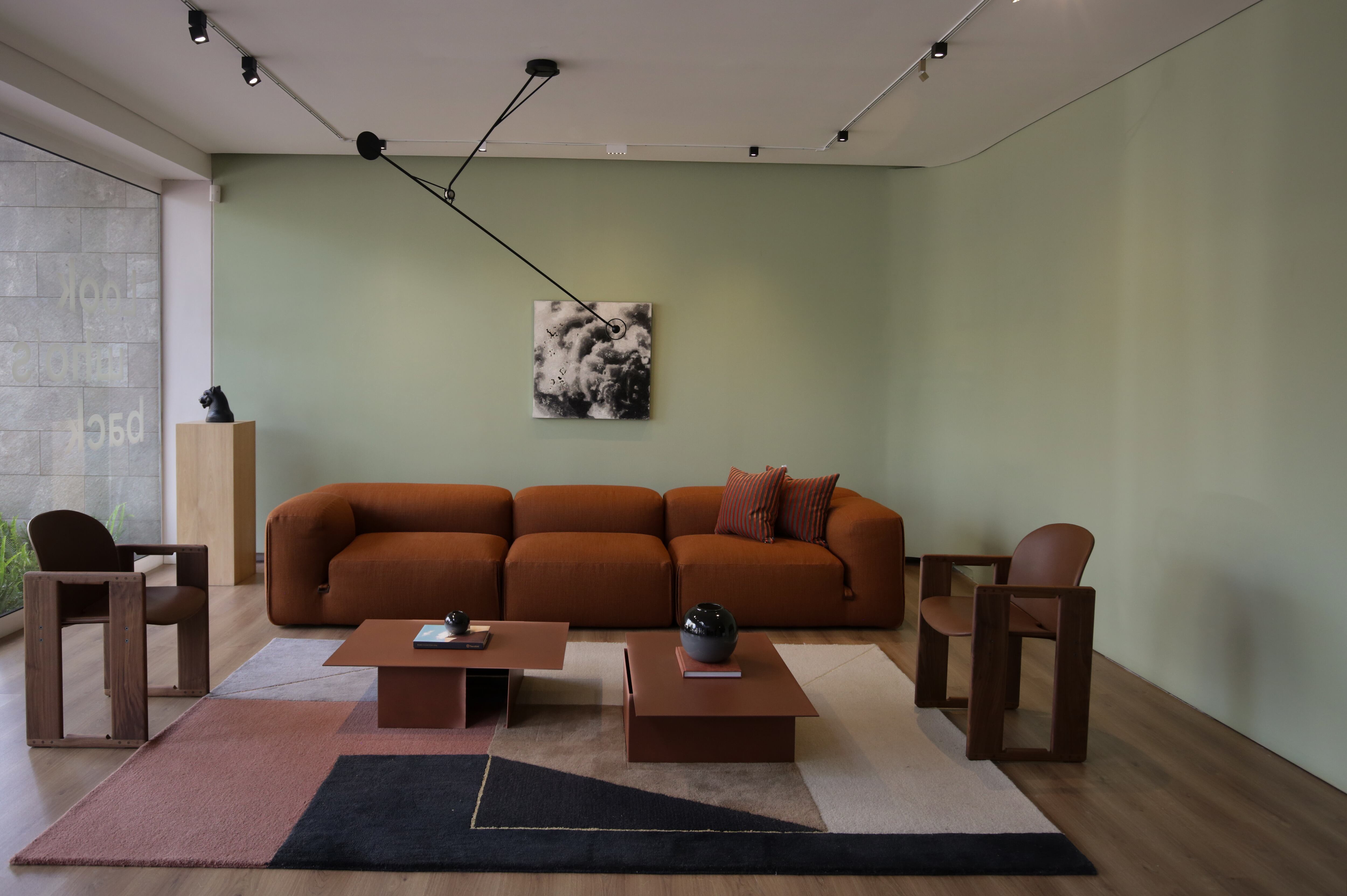 El diseño interior realza la arquitectura que ya existe.