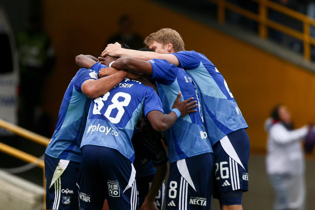 Millonarios asegura liderato del cuadrangular gracias a su victoria frente a Santa Fe en la primera fecha del cuadrangular B.