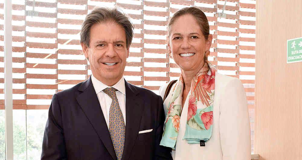 Juan Manuel Escallón y Beatriz Esguerra de Escallón.