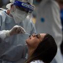 TOMA DE MUESTRAS DE COVID-19 EN EL HOSPITAL OCCIDENTE DE KENNEDY
FOTO: ESTEBAN VEGA LA-ROTTA
REVISTA SEMANA