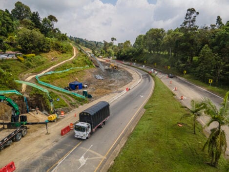 Vía Bogotá - Girardot.