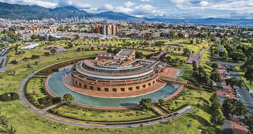 La bilioteca Virgilio Barco, Ubicada en la localidad de Teusaquillo. 