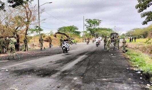 Las Fuerzas Militares buscan recuperar la tranquilidad y seguridad en las zonas del Bajo Cauca y Nordeste antioqueño donde se adelanta el paro minero
