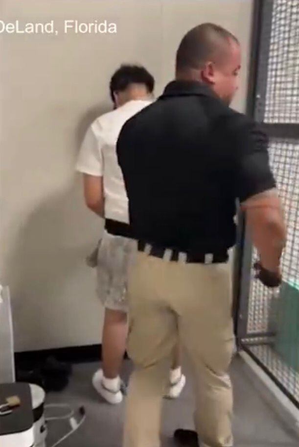 El menor de edad fue arrestado por la policía local