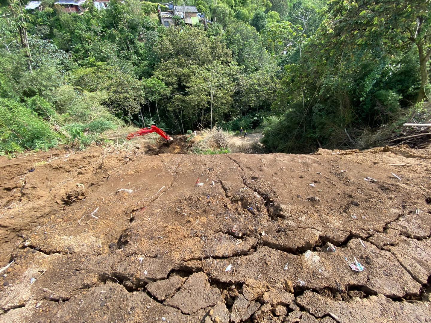 Expertos revisan las zonas más inestables
