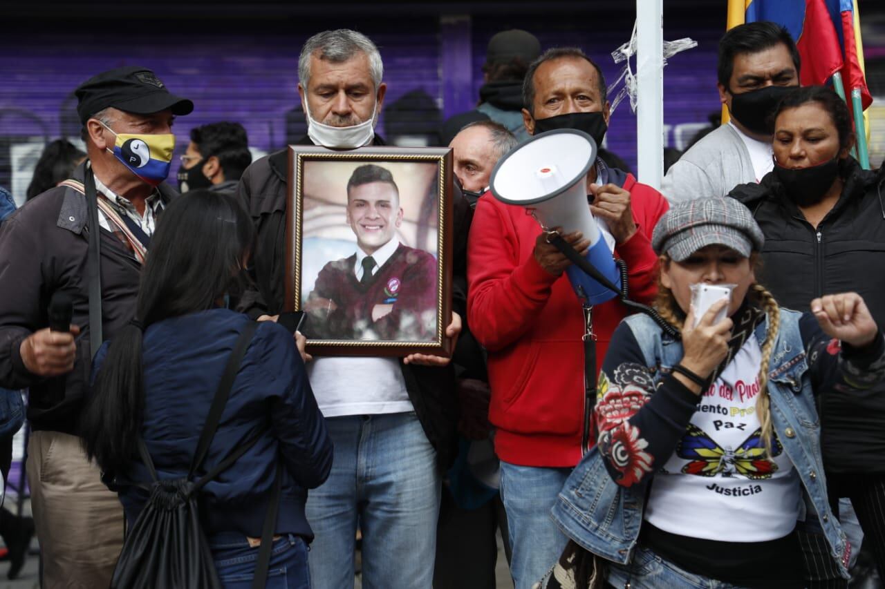 Homenaje a Dylan Cruz tras un año de su muerte, avenida 19 cra 4