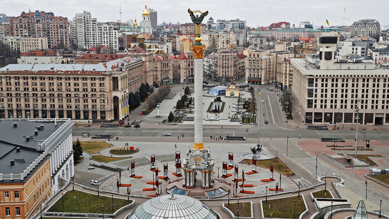 La capital ucraniana se muestra totalmente desolada tras la invasión de las tropas del ejército ruso.