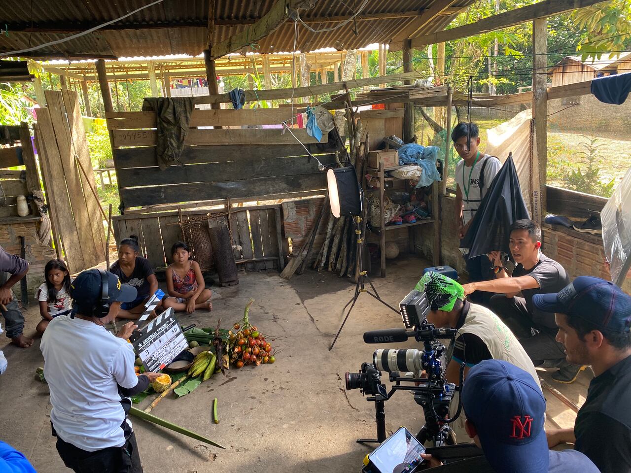 Detrás de cámaras del Taller de Narración Audiovisual Frontera Verde. Cortesía de Netflix