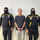 En la primera etapa de esta investigación, hace un año, fueron arrestados 61 funcionarios, políticos y empresarios.
Saab precisó que hasta ahora han sido acusadas 54 personas y que han sido emitidas otras 17 órdenes de aprehensión. (Photo by Handout / Venezuelan Public Prosecutor's Office / AFP) / RESTRICTED TO EDITORIAL USE - MANDATORY CREDIT "AFP PHOTO / VENEZUELAN PUBLIC PROSECUTOR'S OFFICE" - NO MARKETING NO ADVERTISING CAMPAIGNS - DISTRIBUTED AS A SERVICE TO CLIENTS