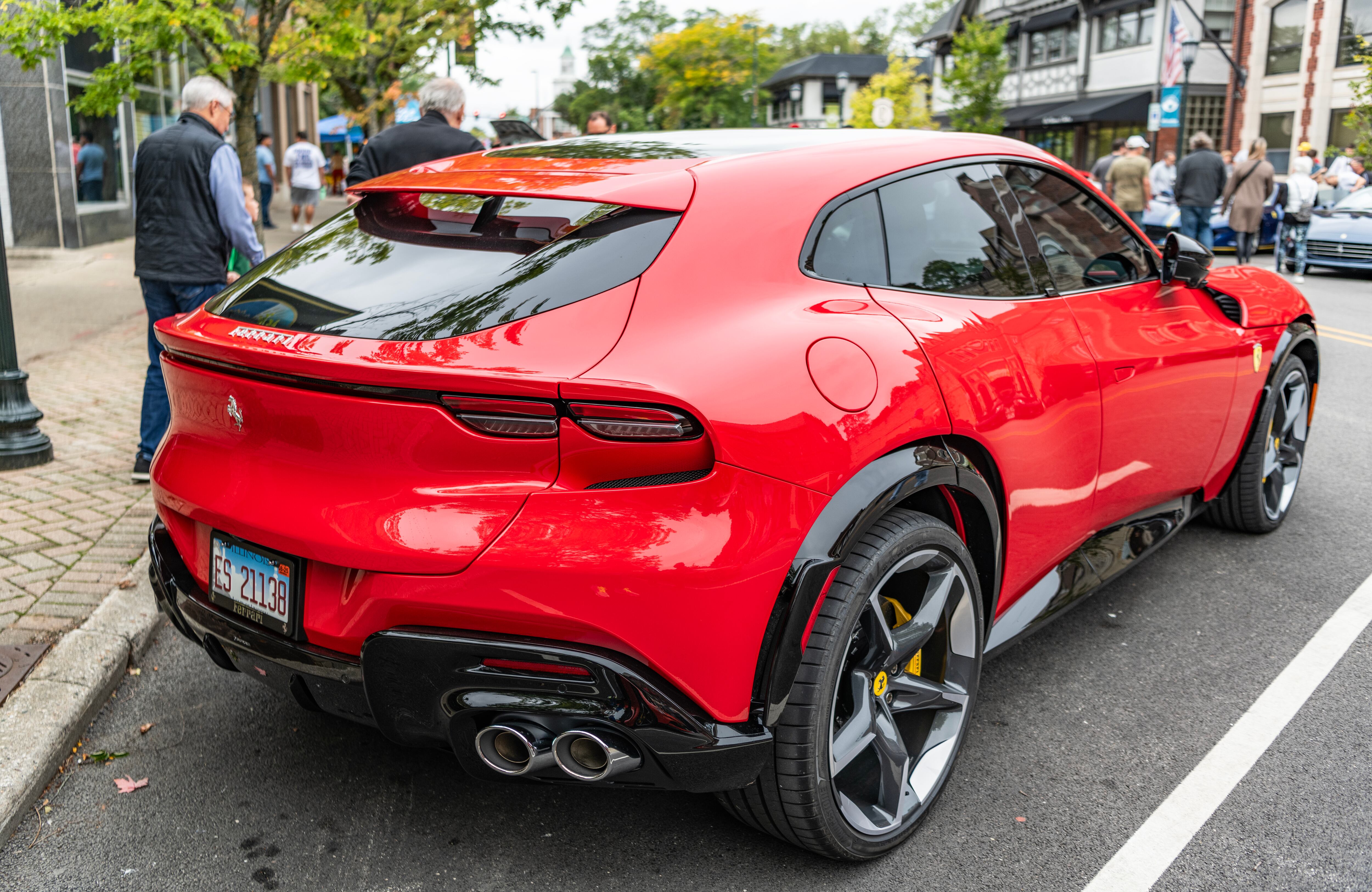 Este Ferrari Purosangue es el primer modelo de la marca en contar con cuatro puertas y cuatro plazas.