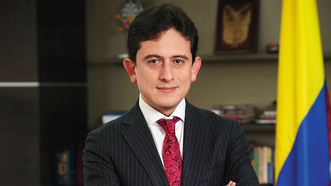 El exdirector de la Dian, Luis Carlos Reyes, quedó vinculado como testigo en el proceso que adelantan las autoridades contra alias Papá Pitufo.