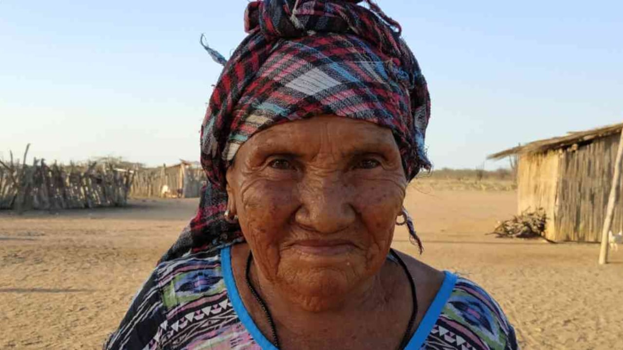 Más de 1.000 indígenas wayú de la Alta Guajira se han visto beneficiados con una campaña que pretende mejorar la calidad de vida de la comunidad y disminuir el uso del plástico. Foto: Jhon Barros.