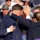 El candidato presidencial republicano, el expresidente Donald Trump, está rodeado por el Servicio Secreto de Estados Unidos en un evento de campaña en Butler, Pensilvania, el sábado 13 de julio de 2024.