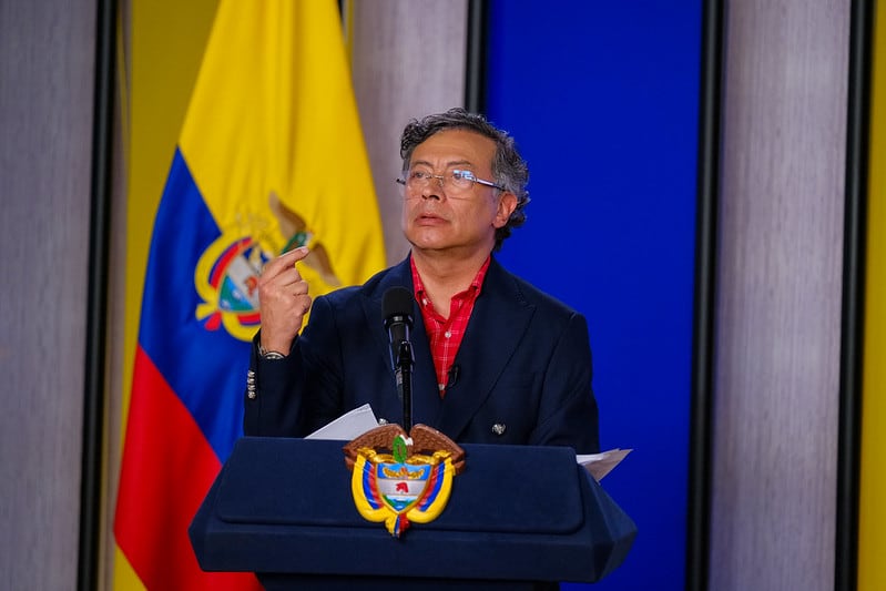 El presidente Gustavo Petro publicó enigmático mensaje sobre la persona que lo visitó en Manta, Ecuador.