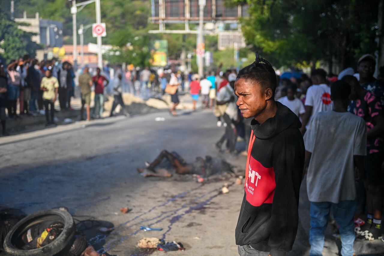 Según el informe del 14 al 19 de abril, los enfrentamientos entre bandas rivales dejaron cerca de 70 muertos, 18 de ellos mujeres y al menos dos niños.