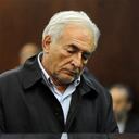 La juez que instruye el caso contra el director gerente del Fondo Monetario Internacional (FMI), Dominique Strauss-Kahn, denegó su libertad bajo fianza y fijó para el próximo 20 de mayo su próxima comparecencia ante ese tribunal.