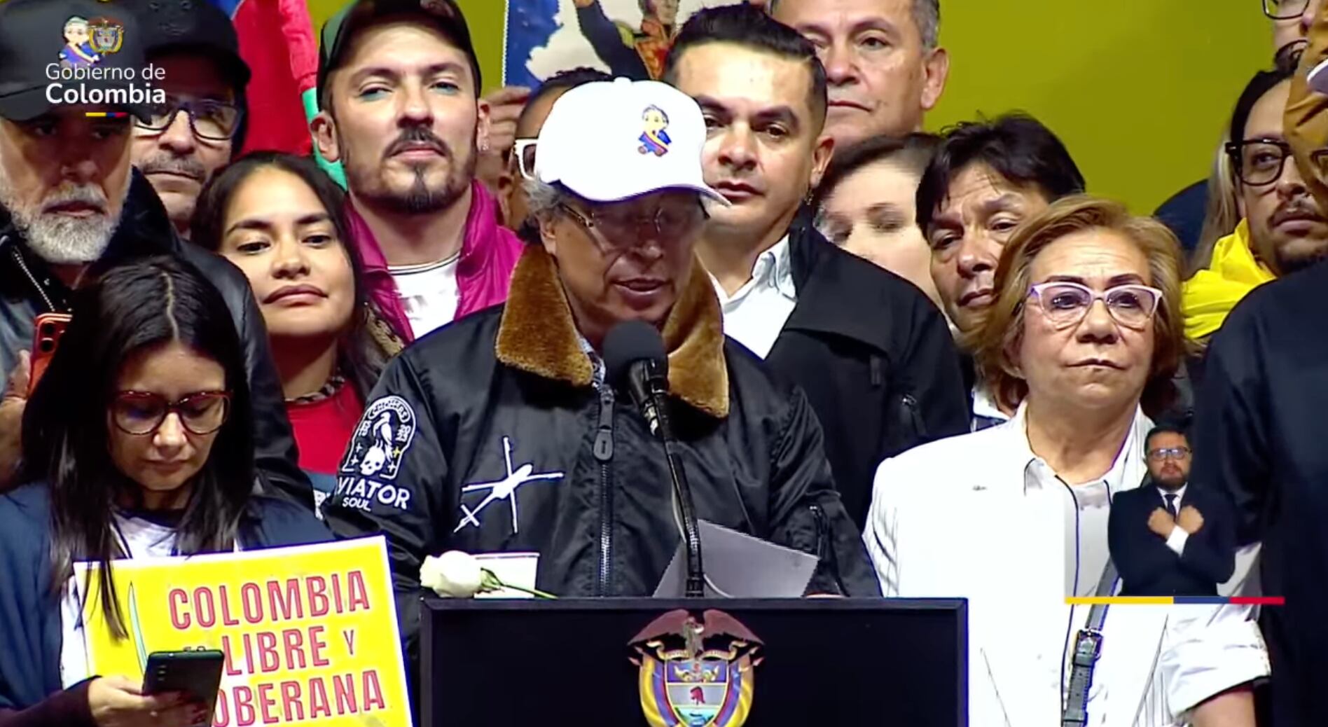 Gustavo Petro le habla al país desde la Plaza de Bolívar.