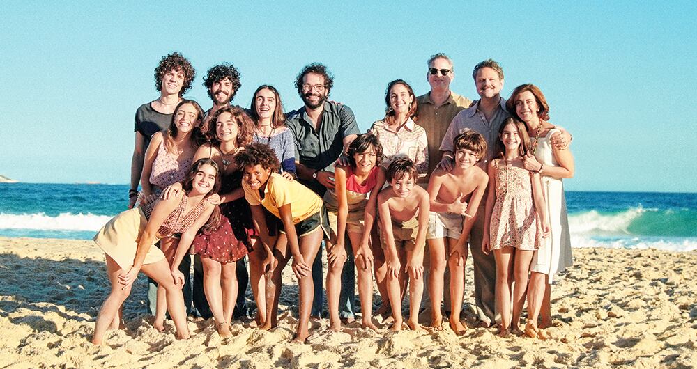 El registro de la familia feliz que pronto entraría en contacto con la realidad del país. 