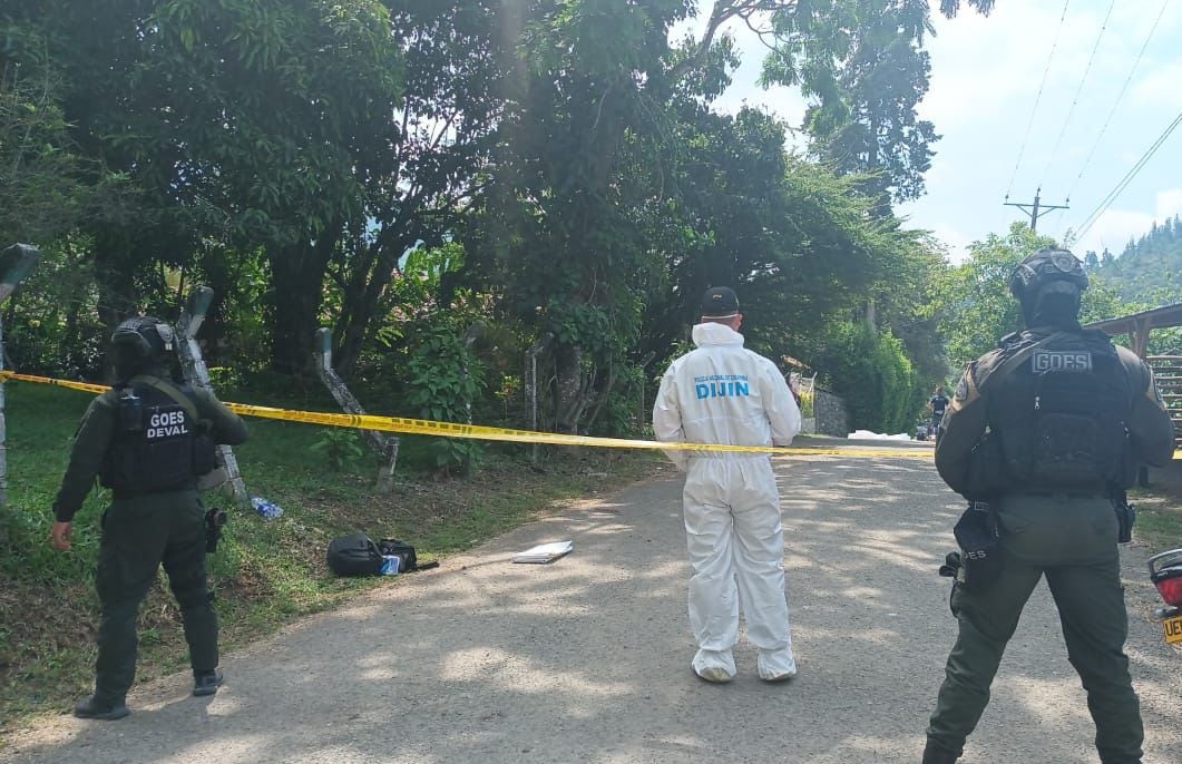 La Gobernación del Valle ofreció una recompensa de hasta 30 millones de pesos por información que conduzca a la captura de los responsables.