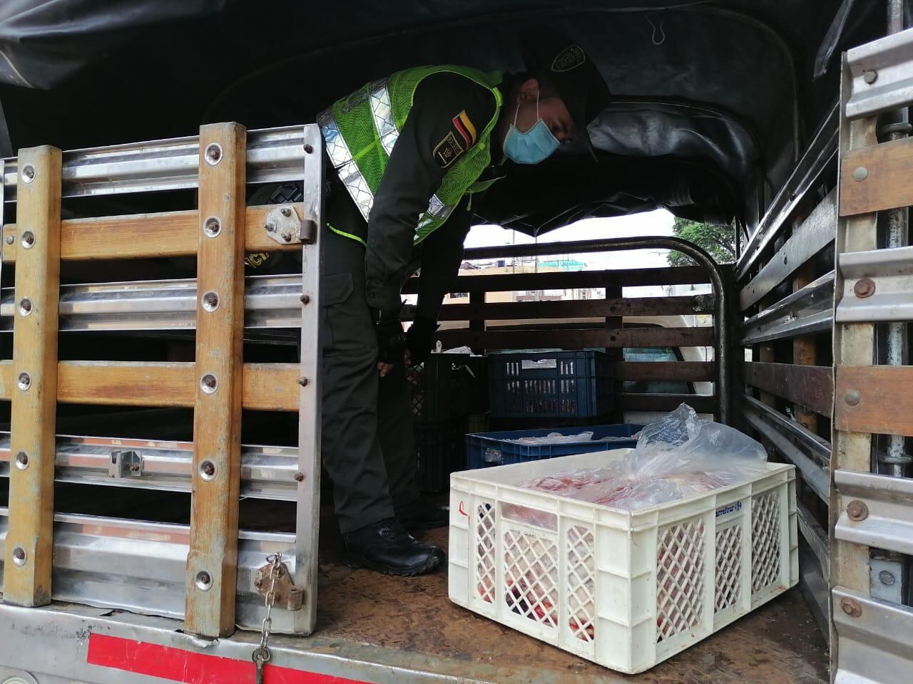 Con los 350 kilos incautados, ya se cuenta más de una tonelada de carne de cerdo y equina.