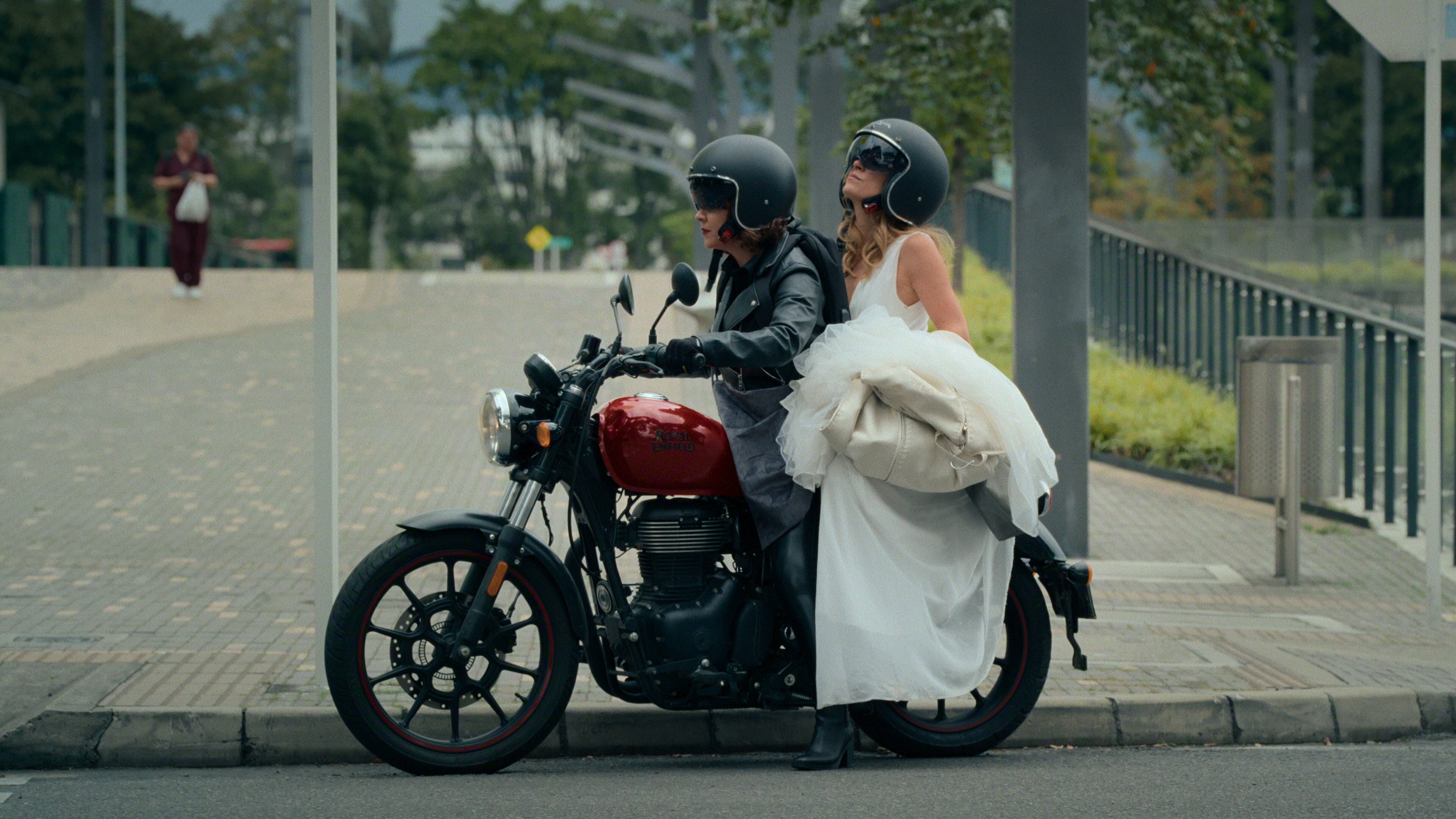 Cony Camelo y Verónica Orozco, actrices colombianas, en 'Simplemente Alicia'