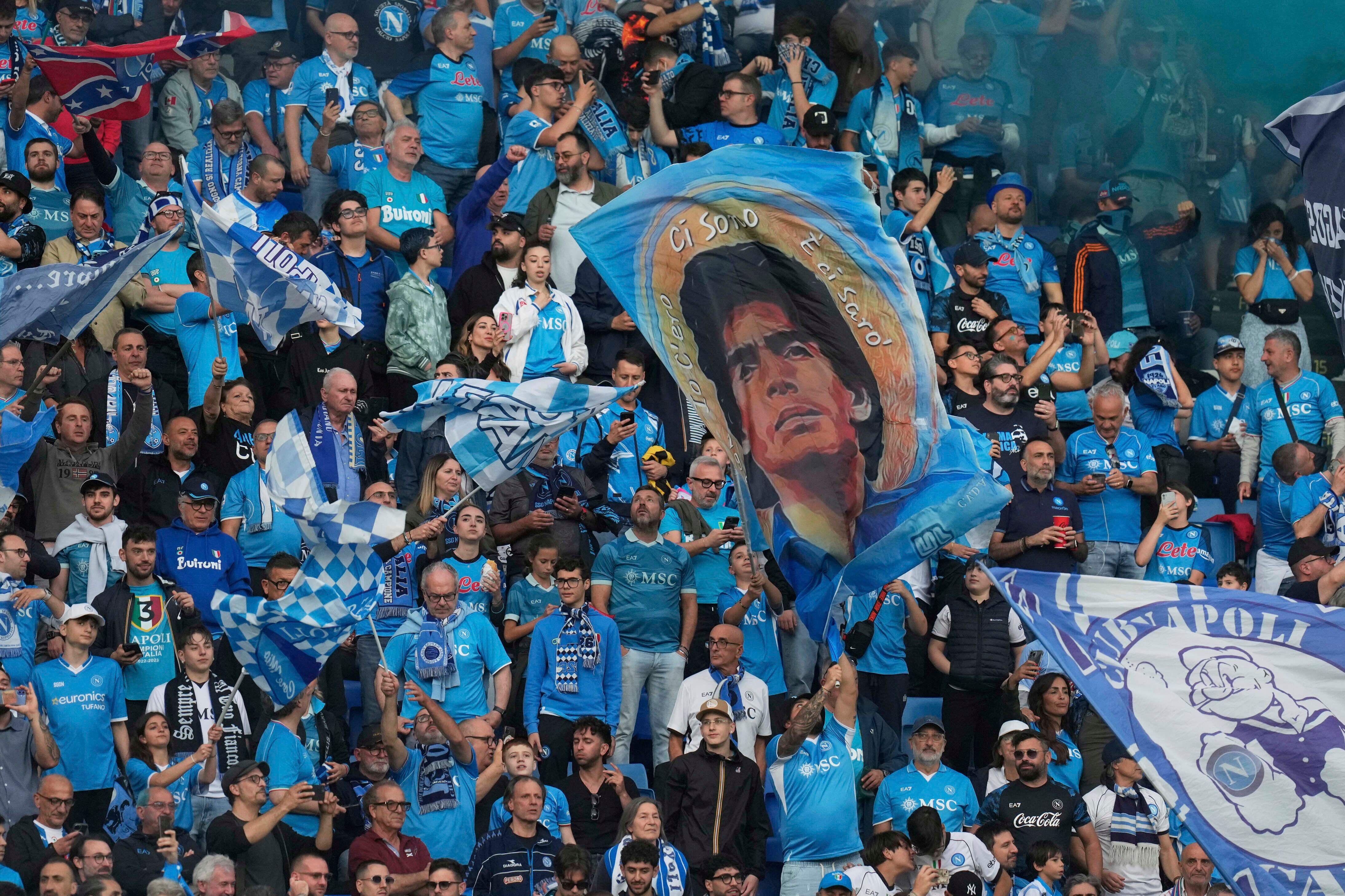 Locura en Napoli: el 'scudetto' vuelve al Diego Armando Maradona.