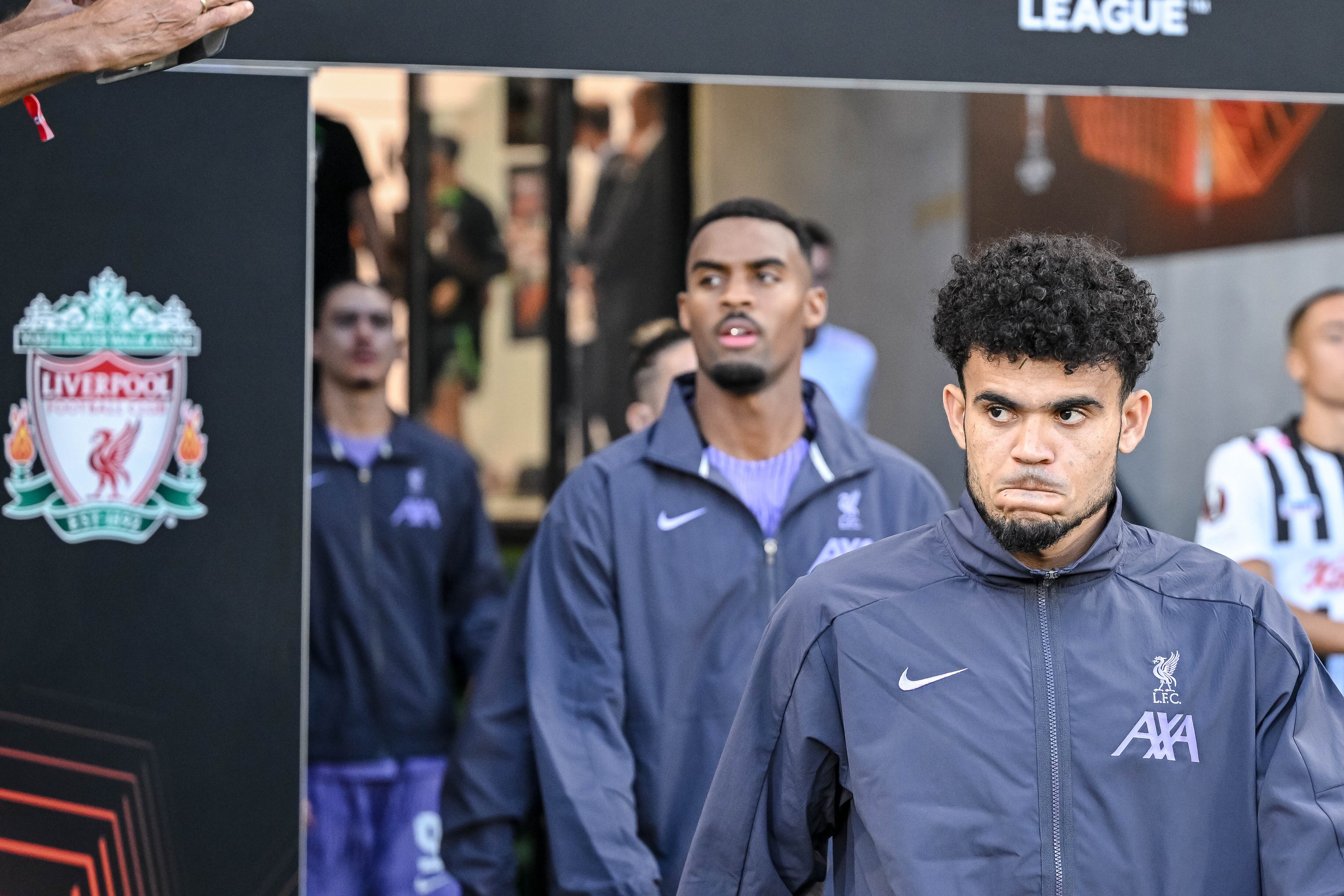 LINZ, AUSTRIA - SEPTEMBER 21: Luis Diaz of Liverpool FC looks on prior to the UEFA Europa League 2023/24 group stage match between LASK and Liverpool FC on September 21, 2023 in Linz, Austria. (Photo by Harry Langer/DeFodi Images via Getty Images)