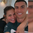 Katia Aveiro, una de las hermanas de Cristiano Ronaldo, expresa su enfado por la suplencia del futbolista con Portugal.