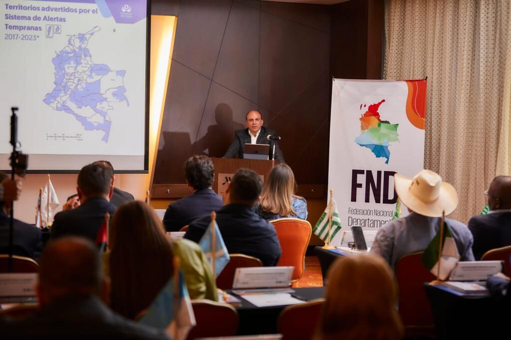 El defensor del Pueblo, Carlos Camargo Assis, anunció la construcción de una alerta temprana con miras a las elecciones.