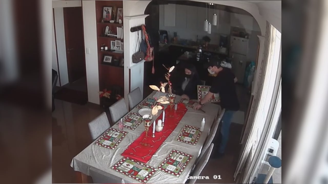 El ciudadano denunciante y la persona que se identificó como funcionaria de Davivienda