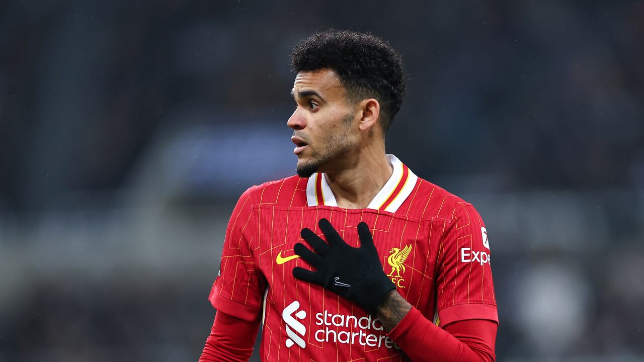 NEWCASTLE UPON TYNE, ENGLAND - DECEMBER 4: Luis Diaz of Liverpool during the Premier League match between Newcastle United FC and Liverpool FC at St James' Park on December 4, 2024 in Newcastle upon Tyne, England. (Photo by Robbie Jay Barratt - AMA/Getty Images)