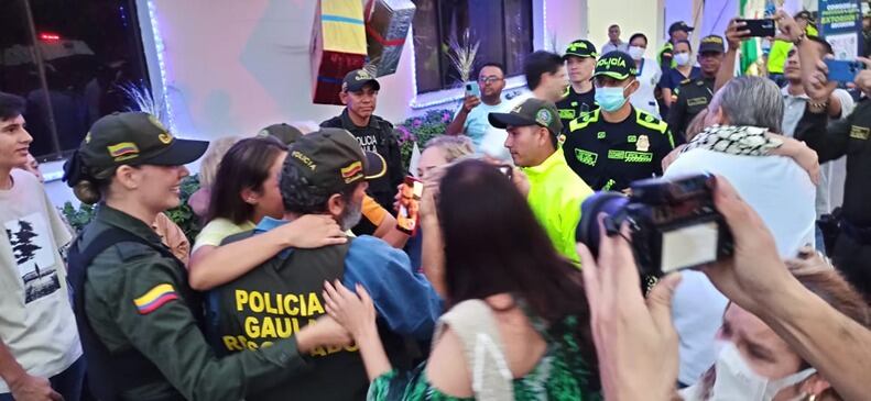 De acuerdo con las autoridades, García Maya fue puesto a salvo por funcionarios del Gaula, en zona rural de Distracción, municipio de La Guajira.