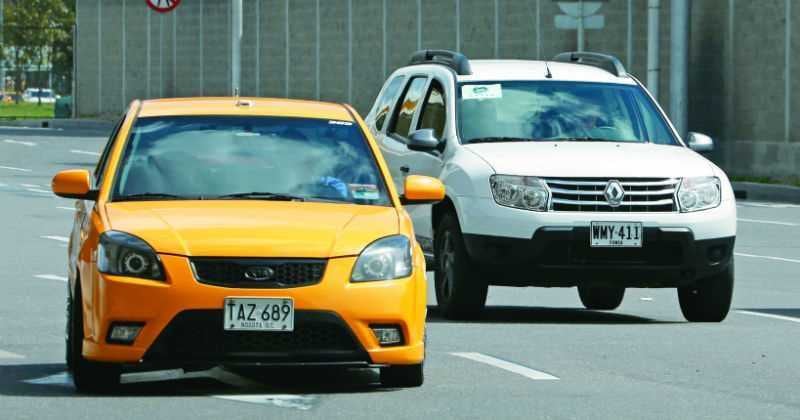 El pico y placa en Cali no cobija a los taxis. 