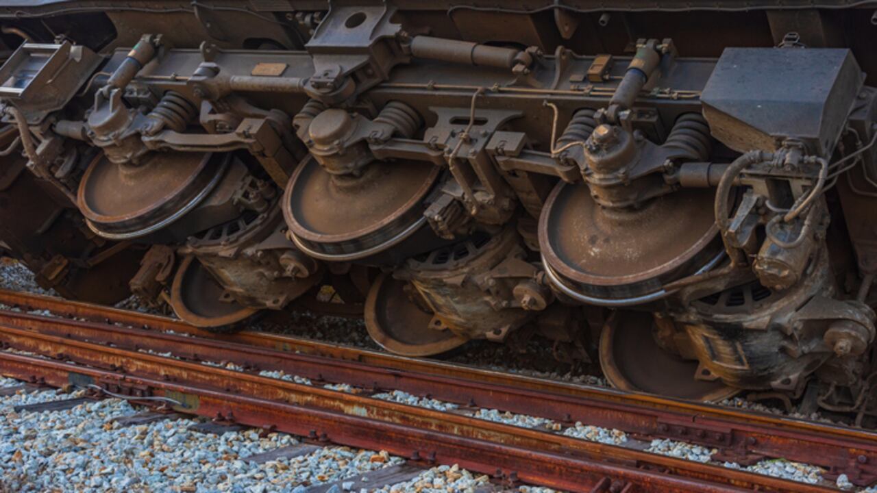 Los oficiales de policía cerraron los carriles hacia el este de Perimeter Road desde Northwest 57 hasta 15 Avenues.