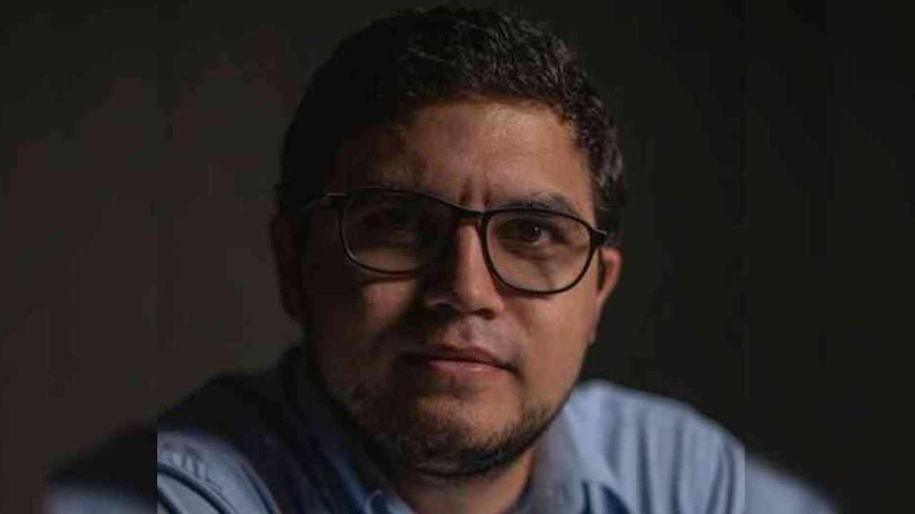 “Hijo de Internet. Glocal. Tejedor de redes”