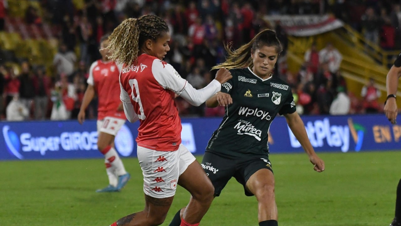 Deportivo Cali y Santa Fe empataron 2 a 20 en el global, pero por penaltis ganaron las "azucareras". Foto: Dimayor.