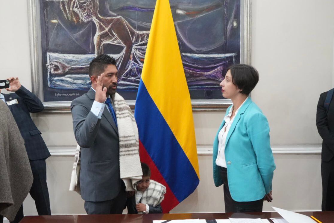 La posesión fue hecha por la ministra de Agricultura Marta Carvajalino.