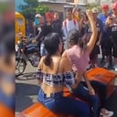 Jóvenes sorprendieron al despedir a su amiga al ritmo de reguetón y bailando sobre el ataúd.