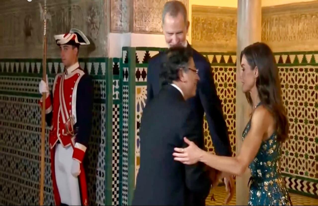 El presidente Gustavo Petro sostuvo un encuentro con los reyes de España.