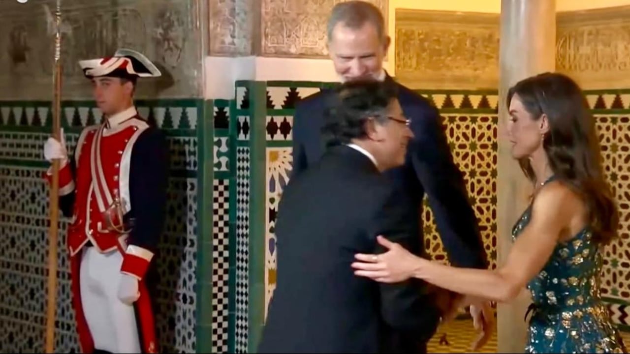 El presidente Gustavo Petro sostuvo un encuentro con los reyes de España.