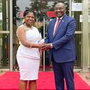 Francia Márquez con el vicepresidente de Ghana.