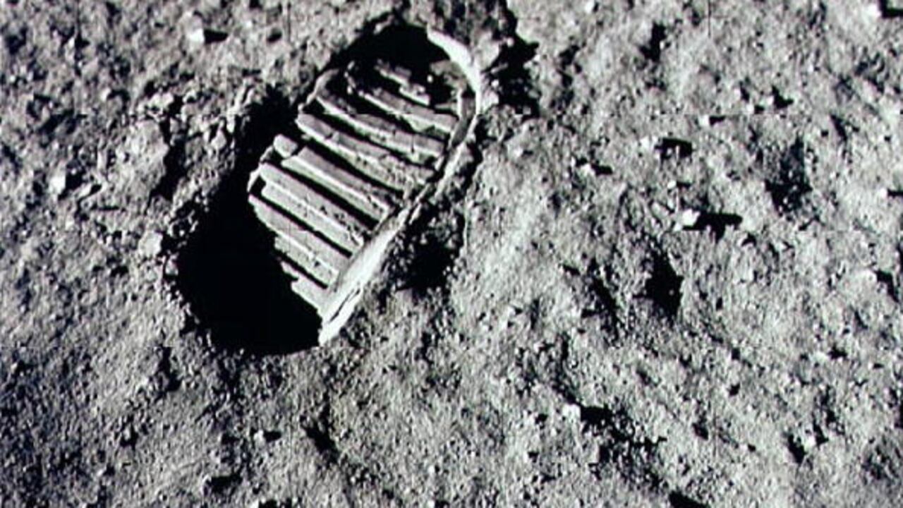 La huella de Neil Armstrong en la Luna, durante la misión Apolo 11, en 20 de julio de 1969.