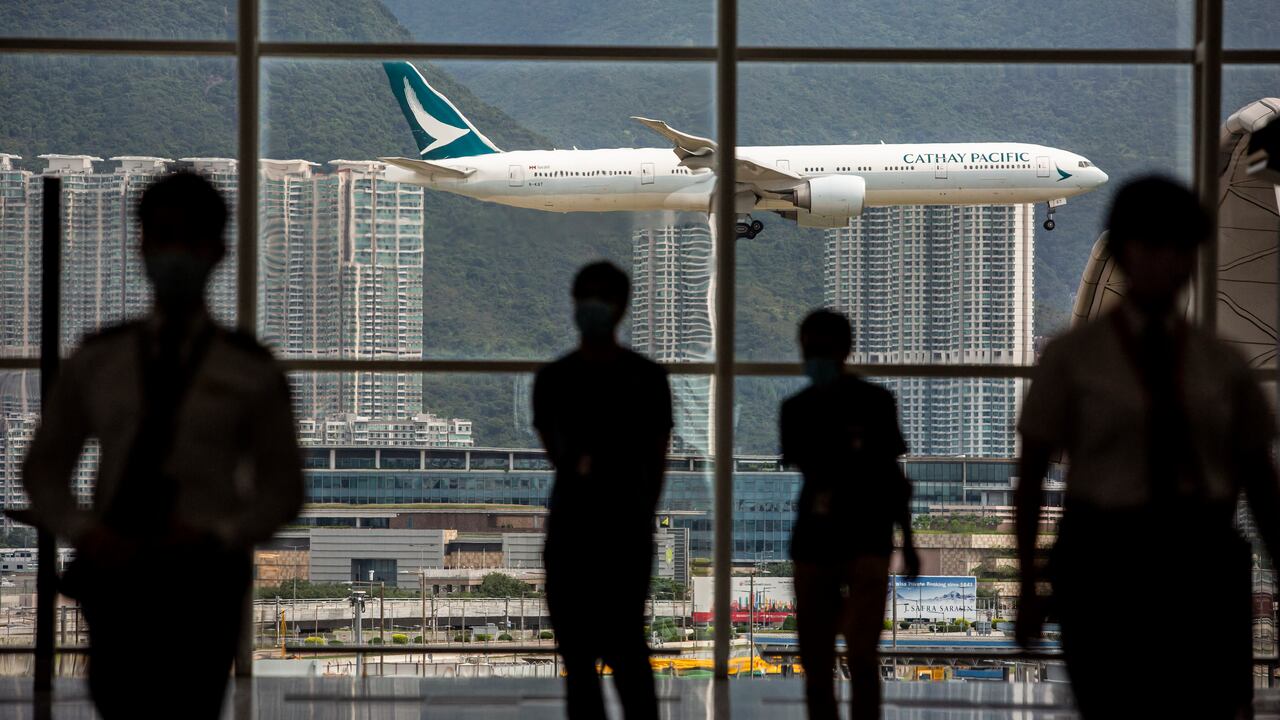 En Hong Kong, miles de personas se han ido del país en medio de una gran agitación política. (Foto: Isaac Lawrence/ AFP)
