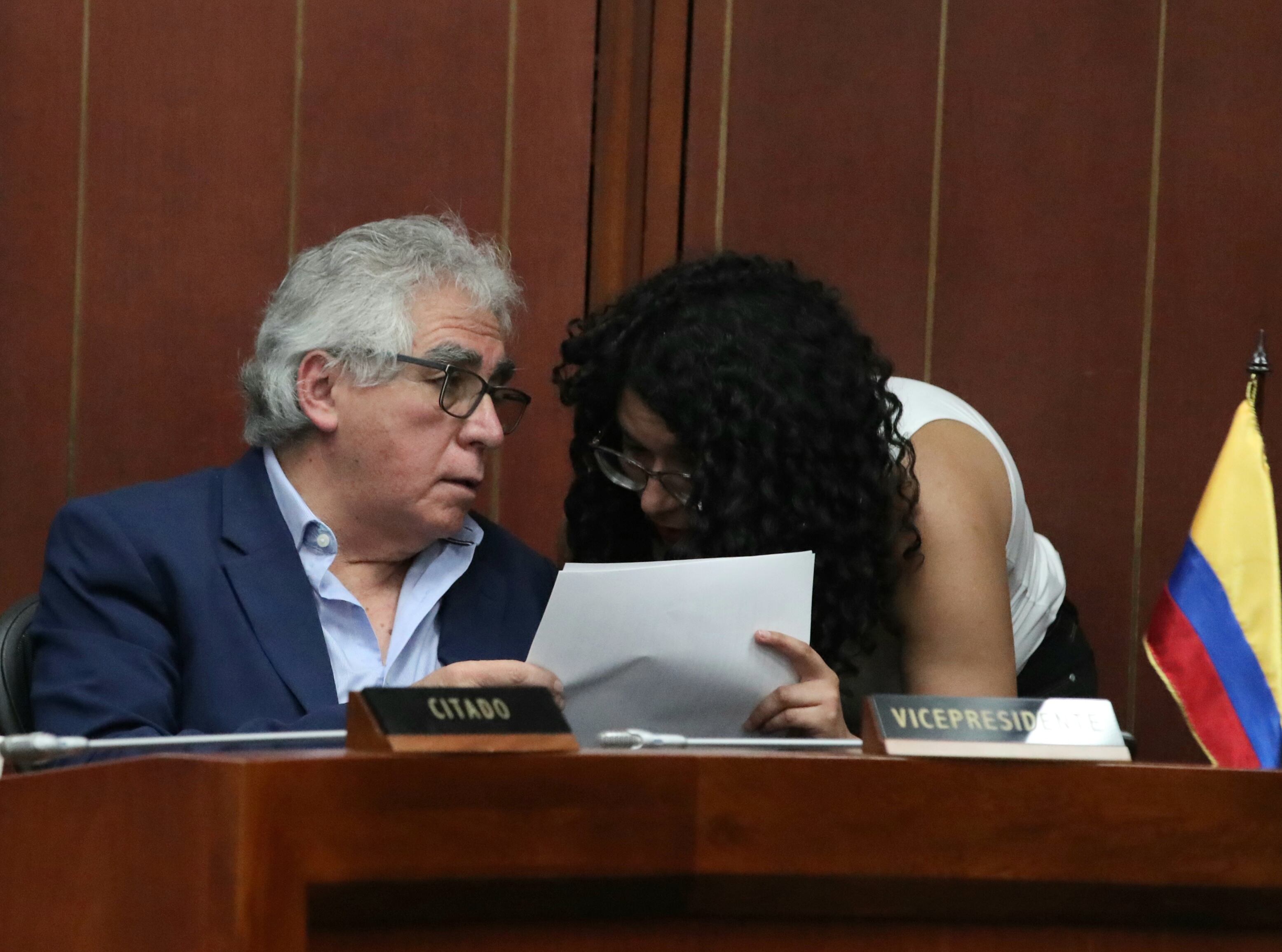 Debate de Control Político a Director de la UNP