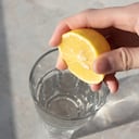El limón desintoxica el cuerpo y es gran fuente de vitamina C