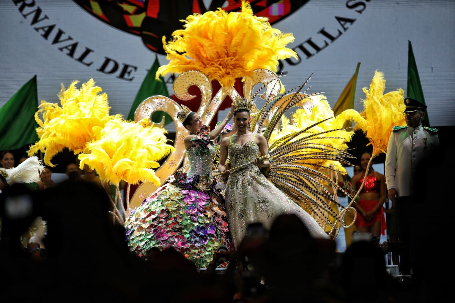 Natalia De Castro fue coronada el viernes 17 de febrero en el Estadio Romelio Martínez
